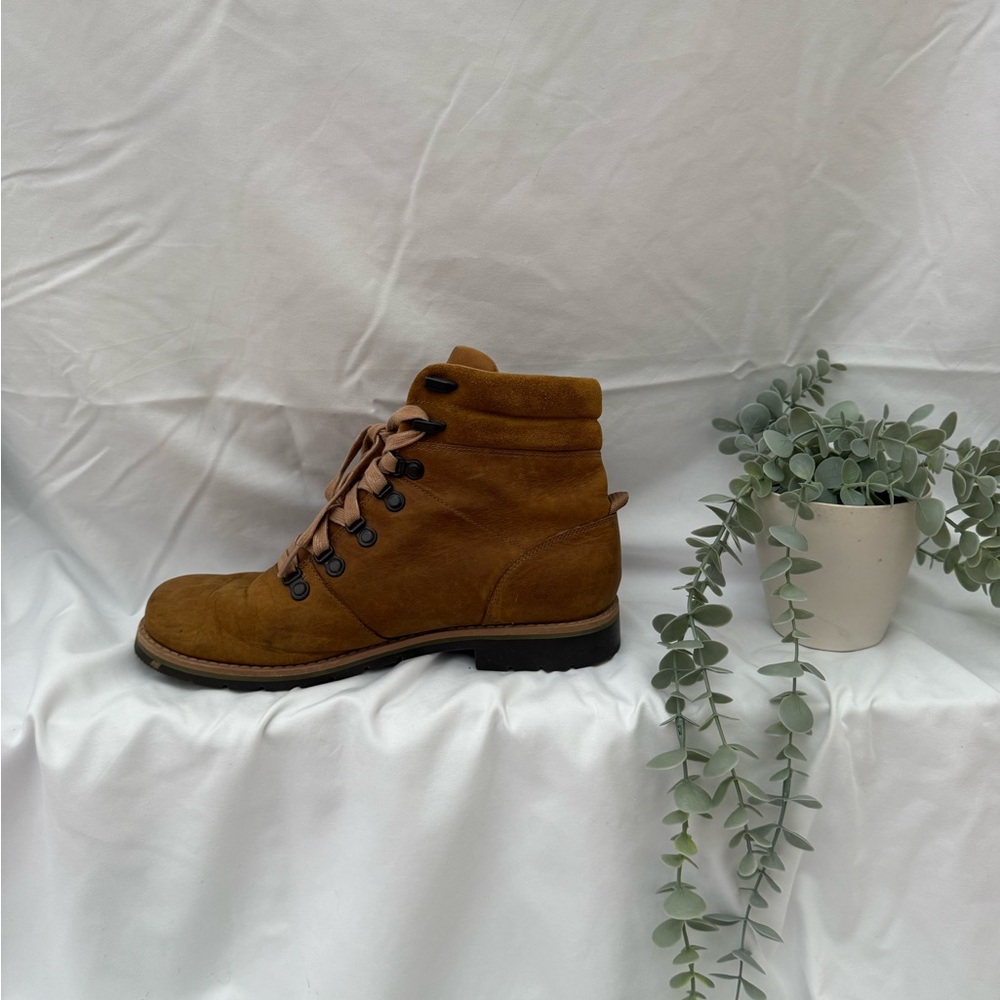 Chaco Cataluna Explorer Hiking Boots